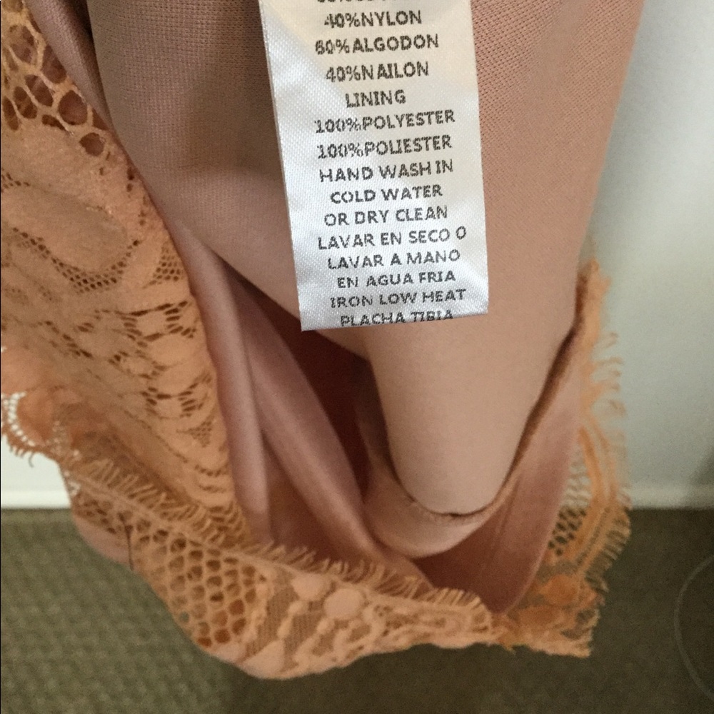 Dress - Picture 4 of 4